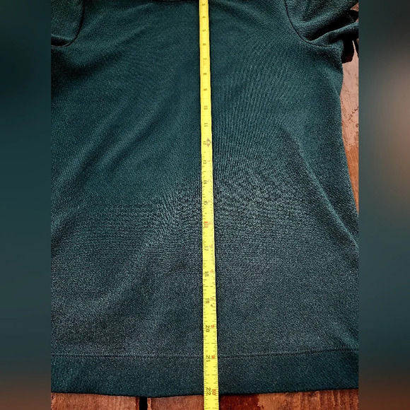 #044 The Limited XS Dressy Emerald Green Shirt - Picture 3 of 9